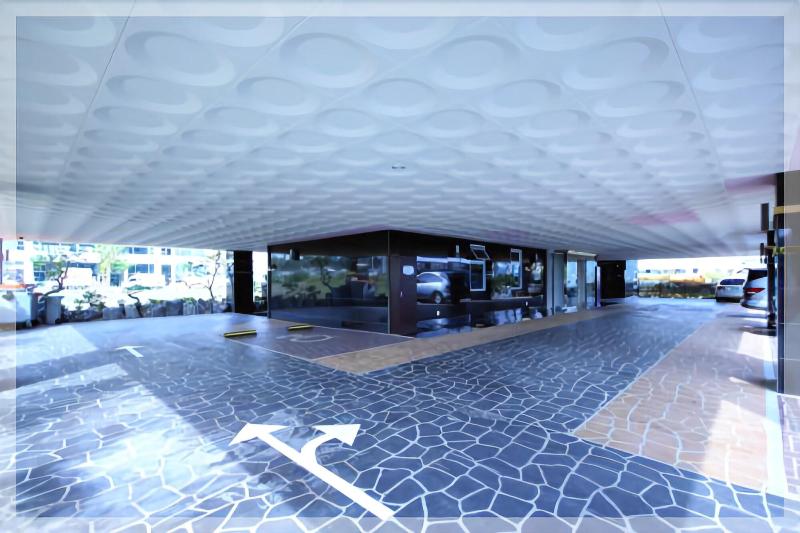 World Tourist Hotel image