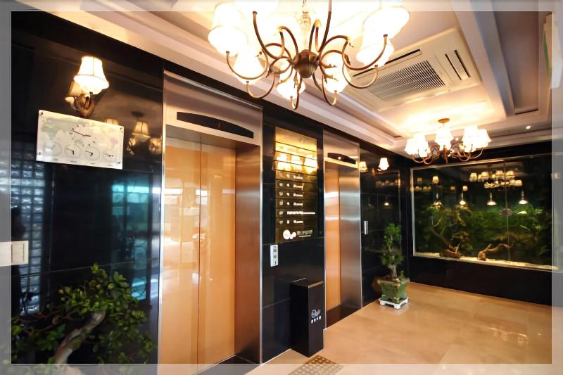 World Tourist Hotel image
