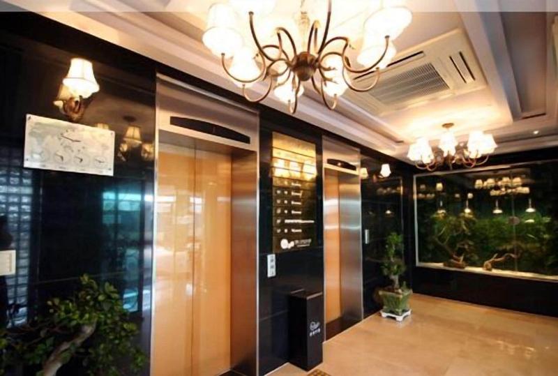 World Tourist Hotel image