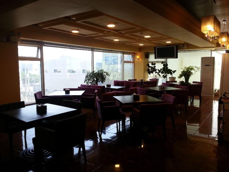 World Tourist Hotel image