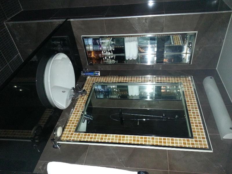 World Tourist Hotel image