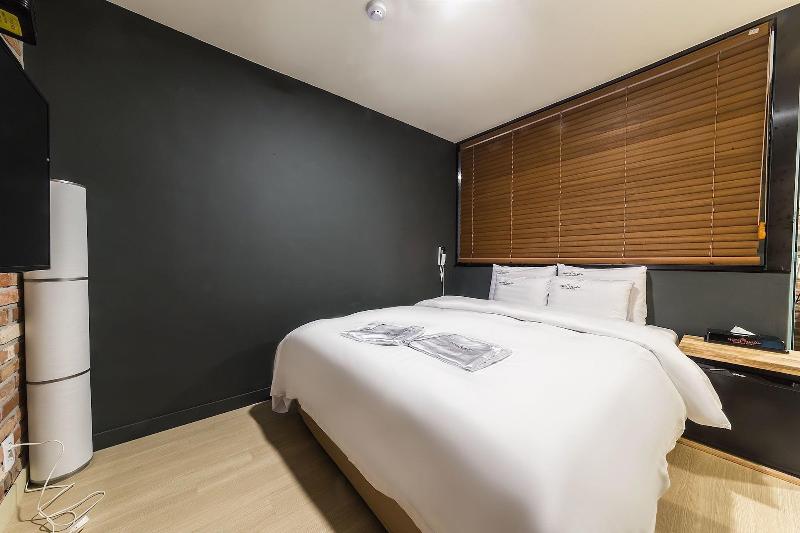 Pyeongtaek Sevilla Hotel image