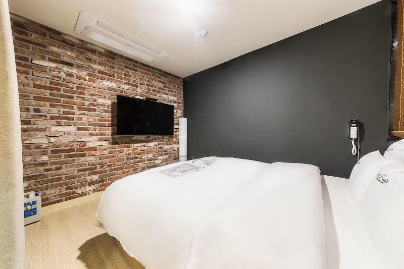 Pyeongtaek Sevilla Hotel image