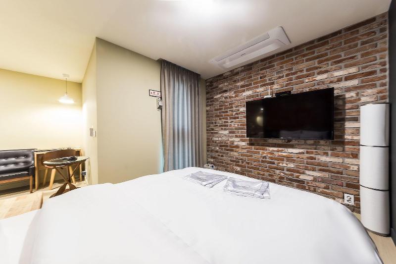 Pyeongtaek Sevilla Hotel image