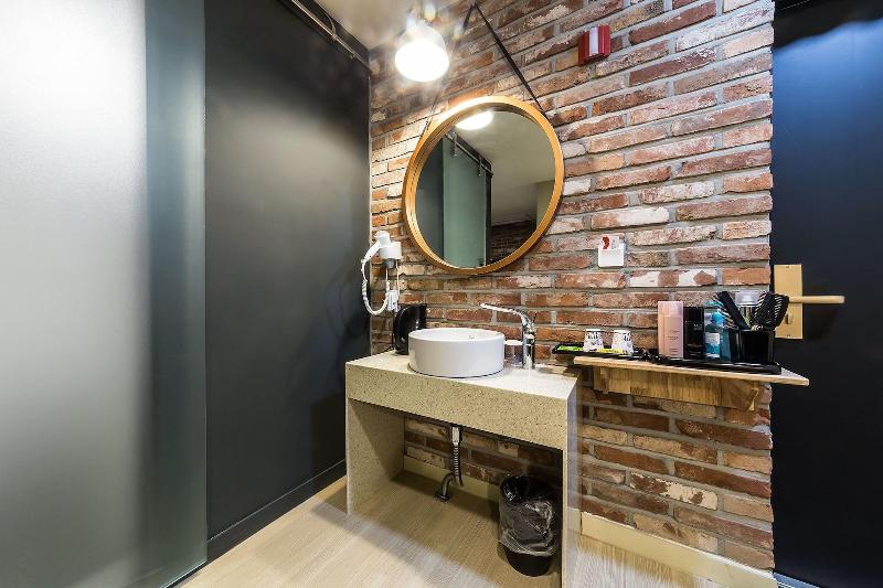 Pyeongtaek Sevilla Hotel image