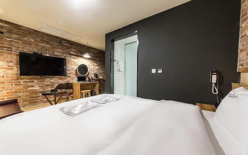 Pyeongtaek Sevilla Hotel image