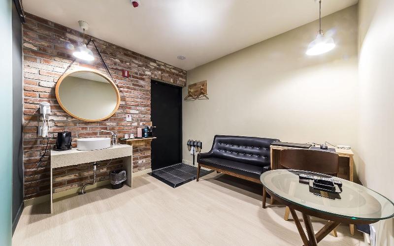 Pyeongtaek Sevilla Hotel image
