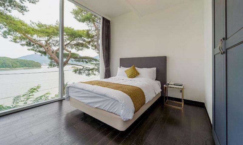 Goseong Hansan Marina Resort image