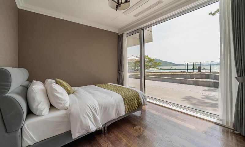 Goseong Hansan Marina Resort image