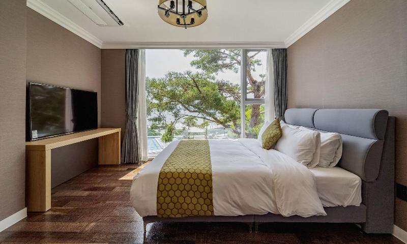 Goseong Hansan Marina Resort image