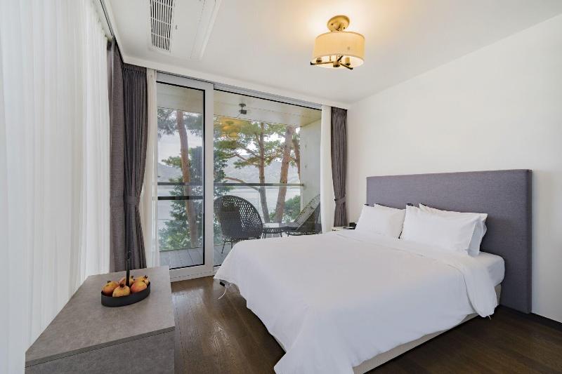 Goseong Hansan Marina Resort image
