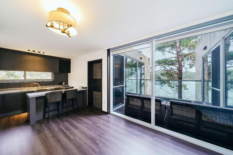 Goseong Hansan Marina Resort image