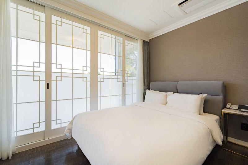 Goseong Hansan Marina Resort image