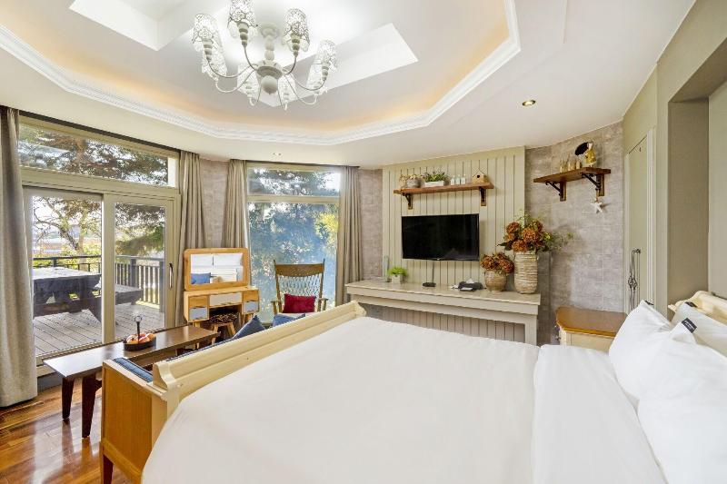 Goseong Hansan Marina Resort image