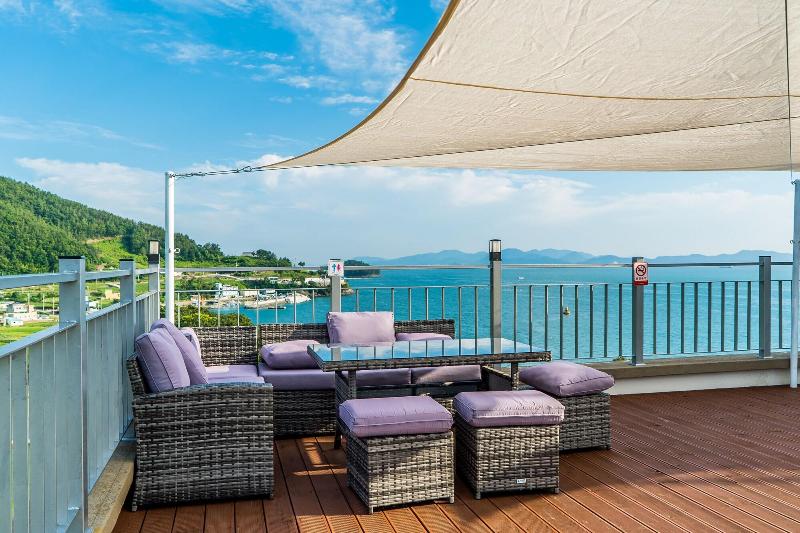 Namhae Sports Park Hotel image