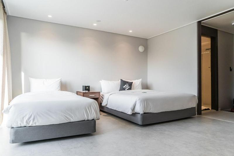 Namhae Sports Park Hotel image