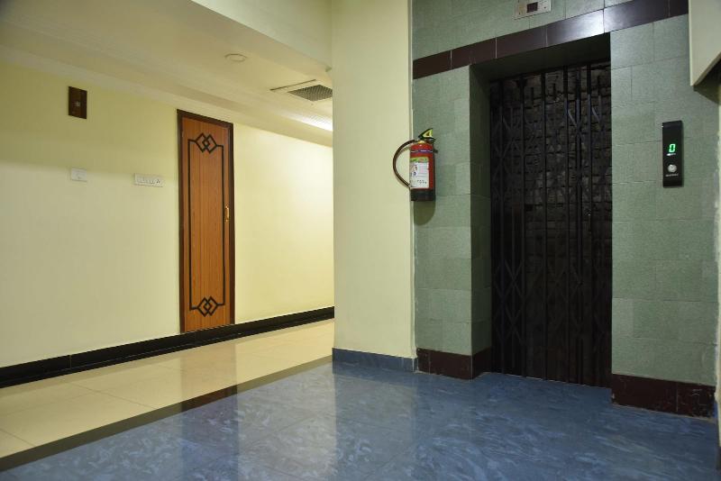 Hotel Rajhans International image