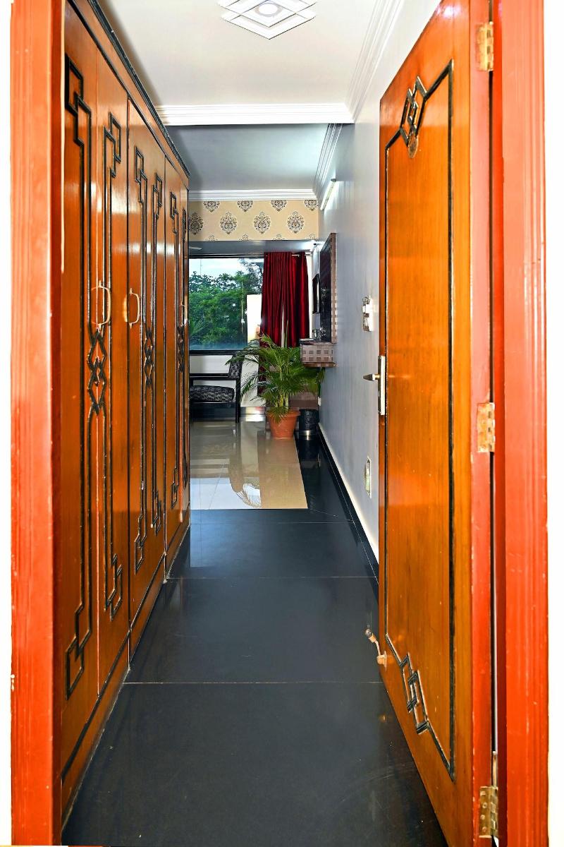 Hotel Rajhans International image