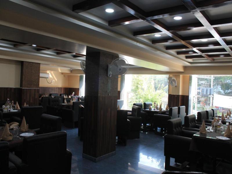 Hotel Rajhans International image