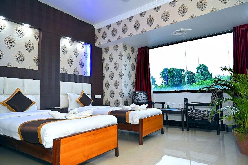 Hotel Rajhans International image