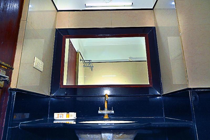 Hotel Rajhans International image