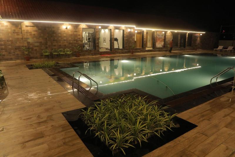 Sarovar Portico Somnath image