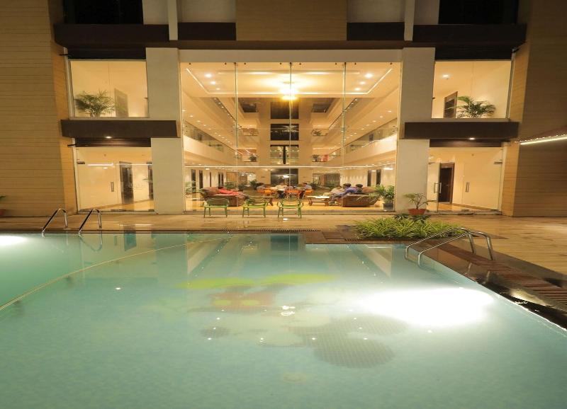 Sarovar Portico Somnath image