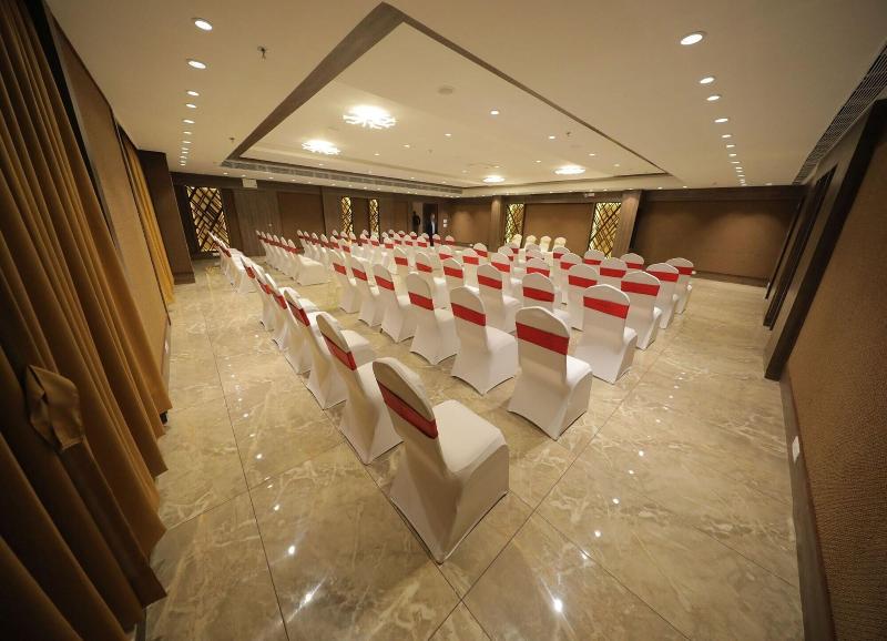 Sarovar Portico Somnath image