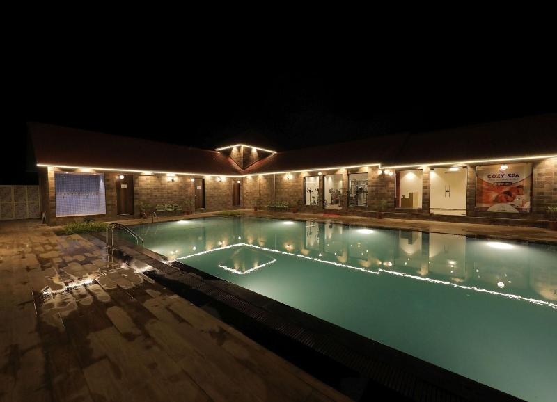 Sarovar Portico Somnath image