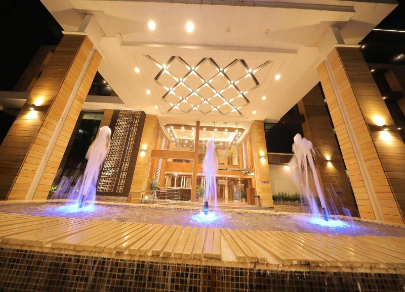 Sarovar Portico Somnath image