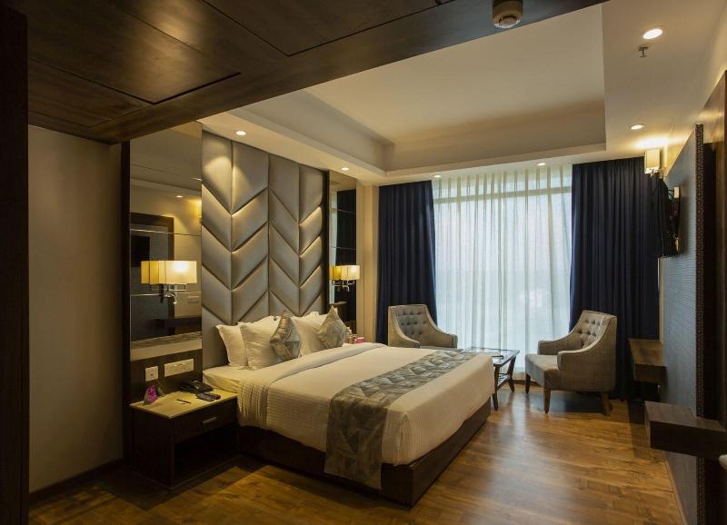 Sarovar Portico Somnath image