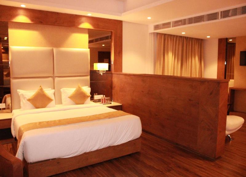 Sarovar Portico Somnath image