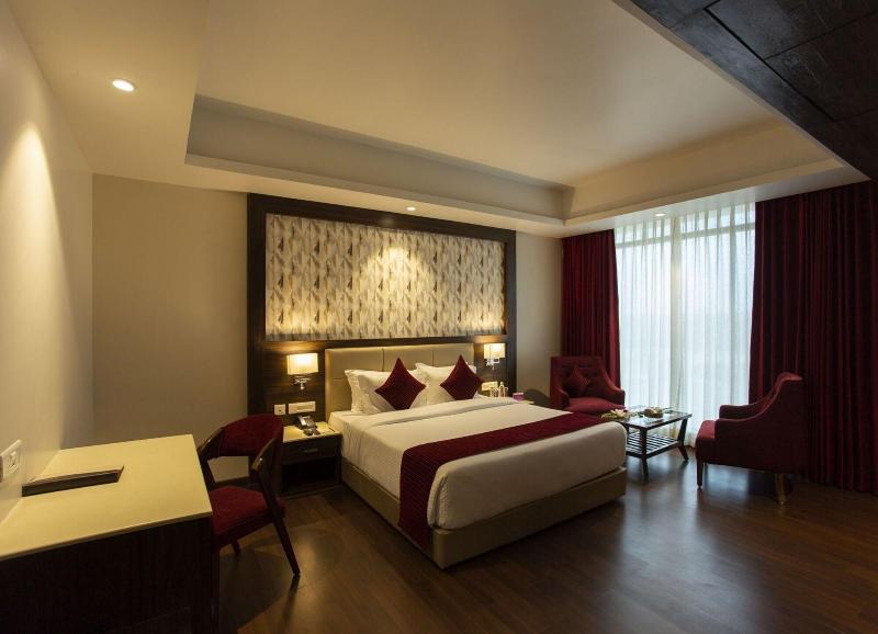 Sarovar Portico Somnath image
