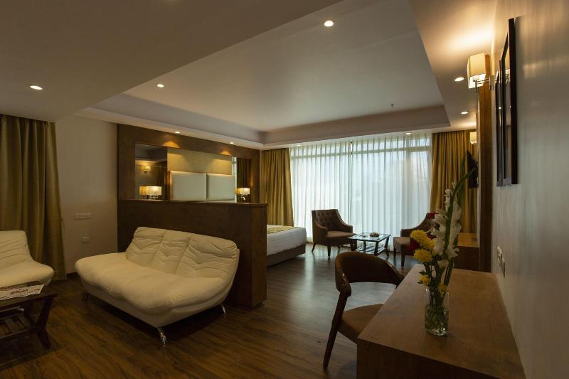 Sarovar Portico Somnath image