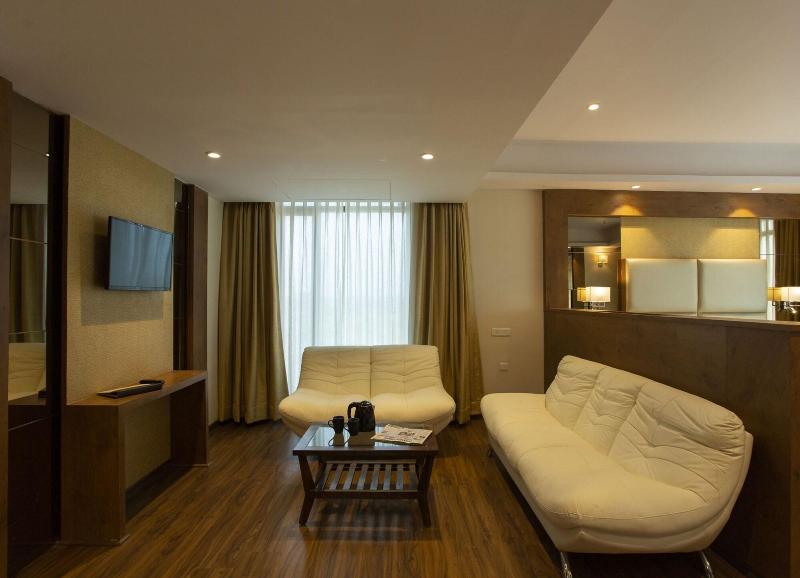 Sarovar Portico Somnath image