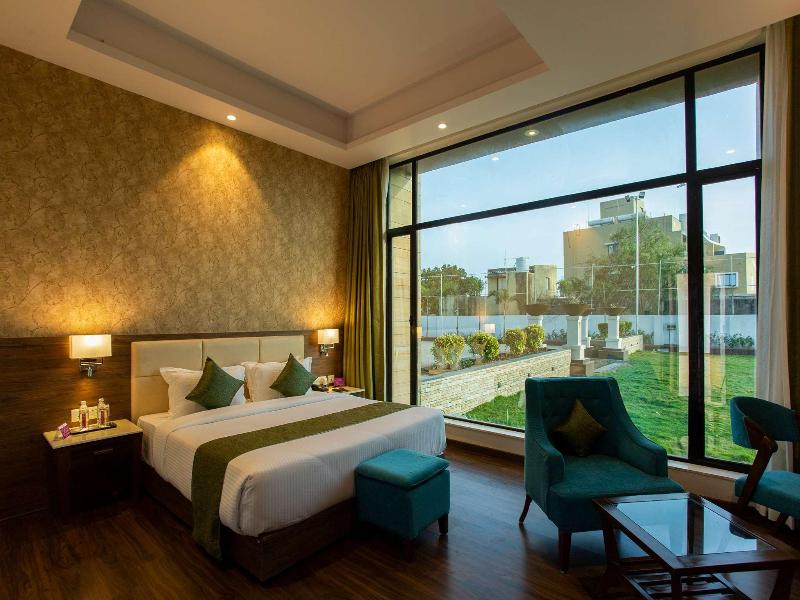 Sarovar Portico Somnath image