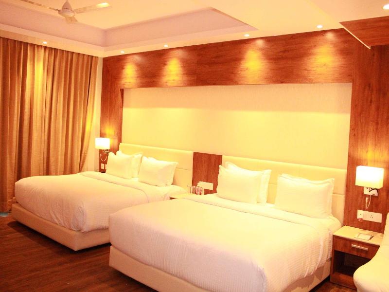 Sarovar Portico Somnath image