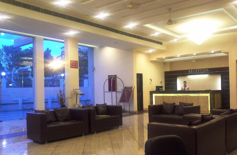 Hotel Mansarover Paradise image