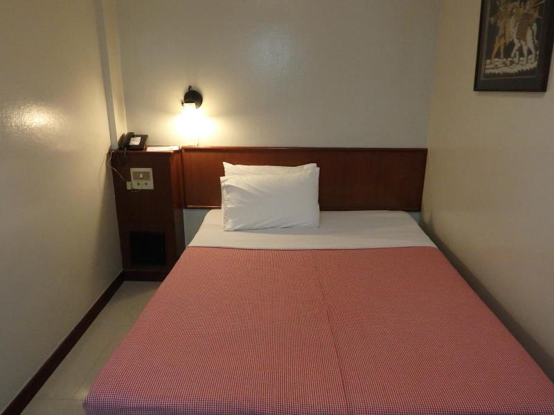 Sakol Hotel Korat image