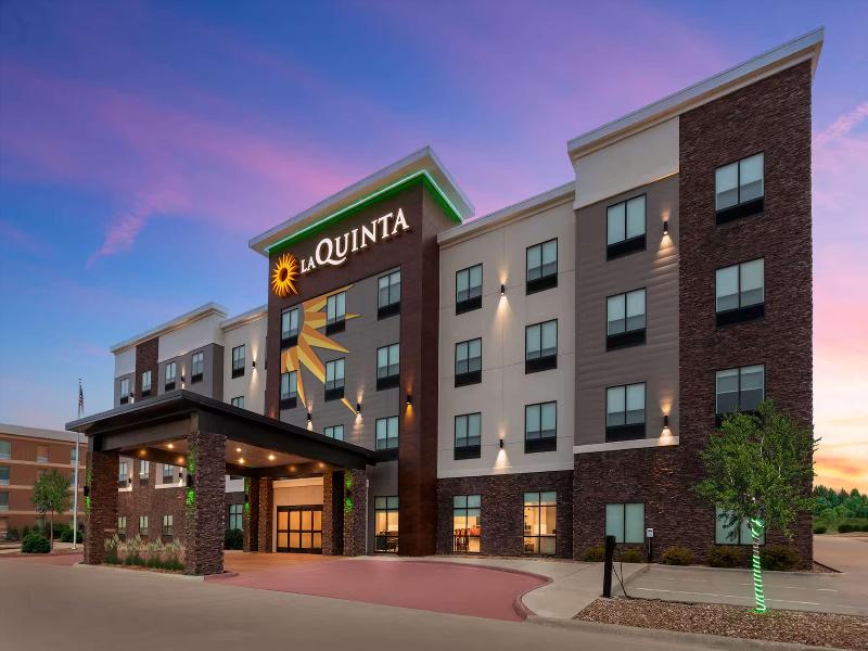 La Quinta Inn & Suites Coralville Iowa City