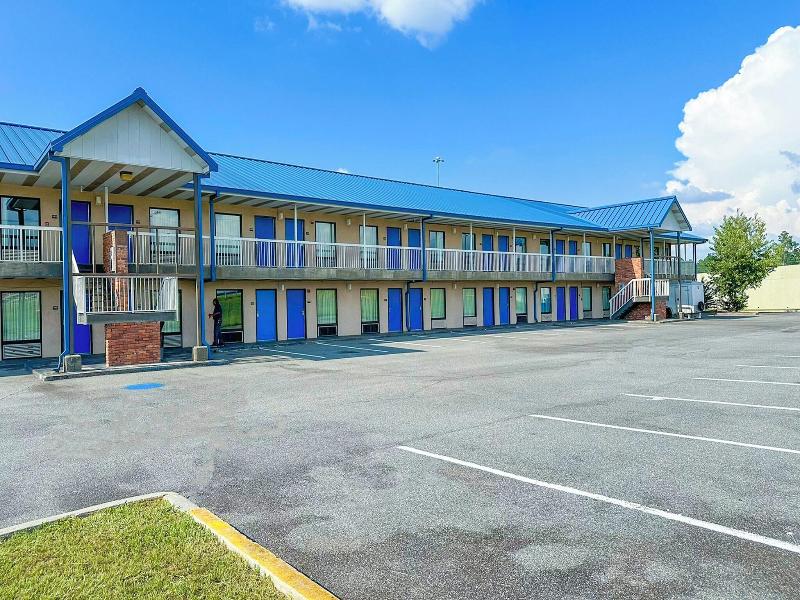 Travelodge by Wyndham Hahira