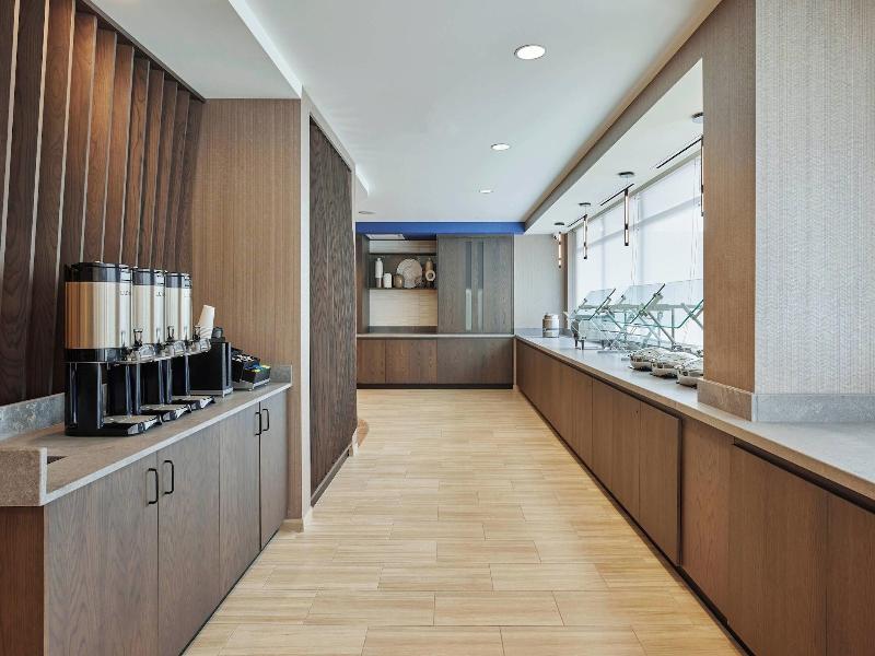 Springhill Suites Chicago - Chinatown image