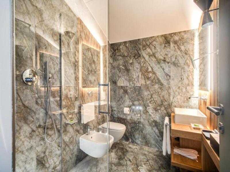 Dbh Boutique Hotel Lake Como image