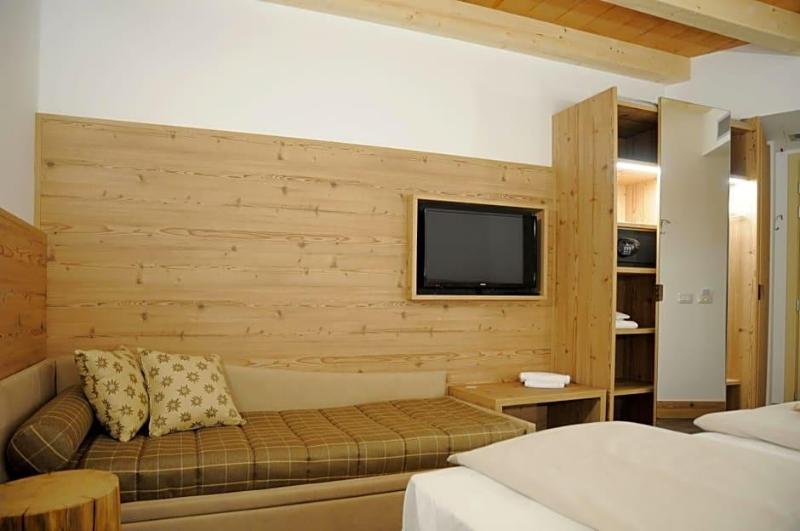Touring Hotel & Spa image