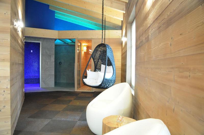 Touring Hotel & Spa image
