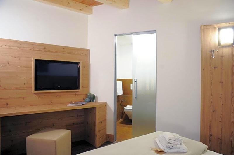 Touring Hotel & Spa image