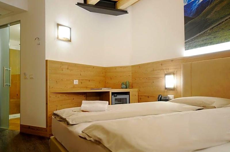 Touring Hotel & Spa image