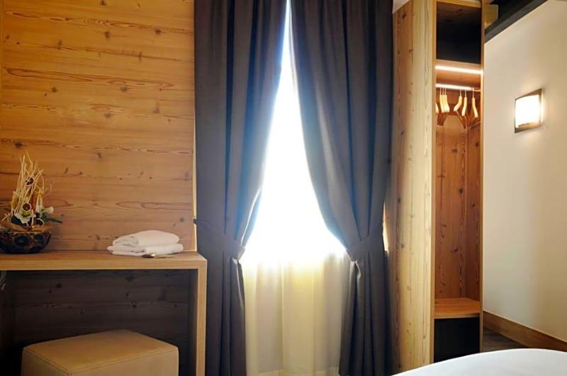 Touring Hotel & Spa image