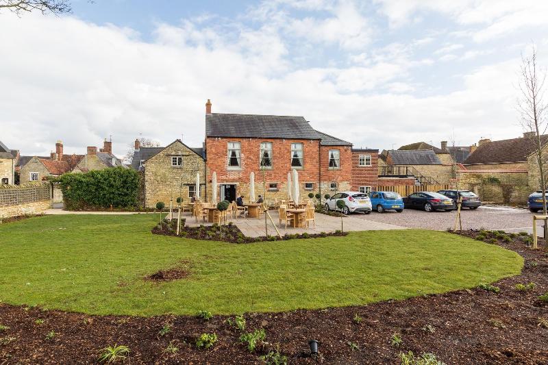 The Bull Hotel image