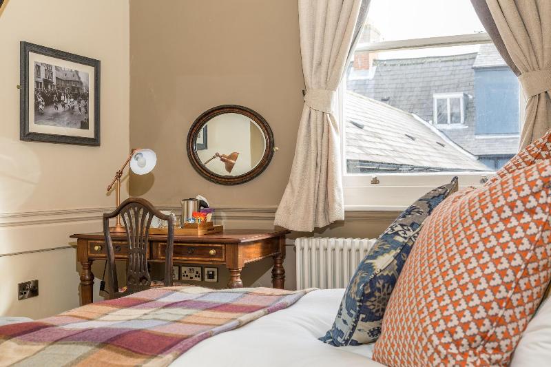 The Bull Hotel image
